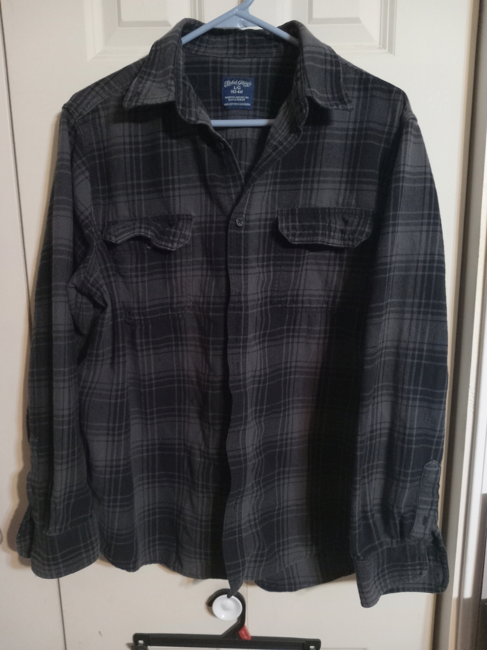 Faded Glory Men's Black and Gray Plaid Button-Down Shirt
